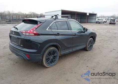 2022 Mitsubishi Eclipse Cross Le S-Awc z USA, uszkodzony, nr VIN JA4ATVAAXNZ028627